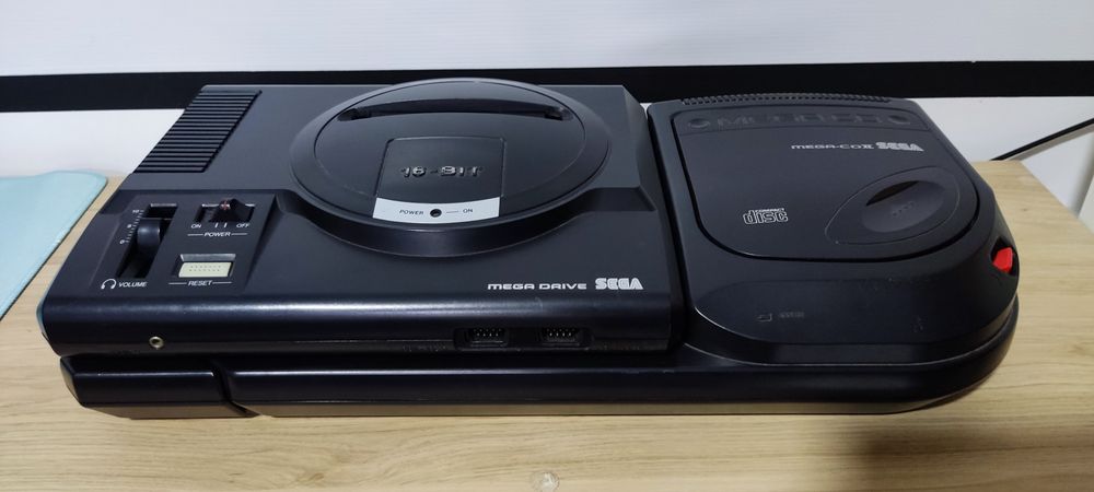Megadrive 1 + Mega CD 2+ jogo e comando