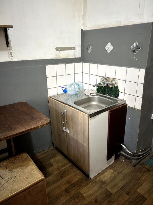 Продається 2-кімнатна квартира біля Ужгородського замку