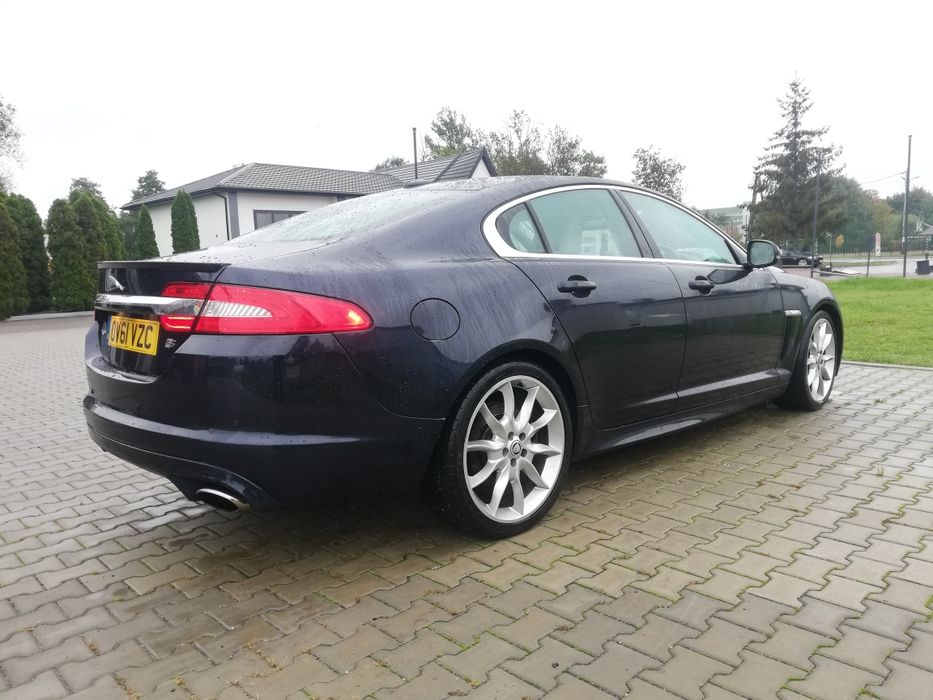 Jaguar XF S lift 3.0D 306DT skóry bixenon JGJ alufelgi 20"