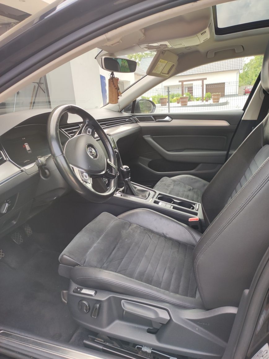Sprzedam VW Passat R-Line 2,00 TDI