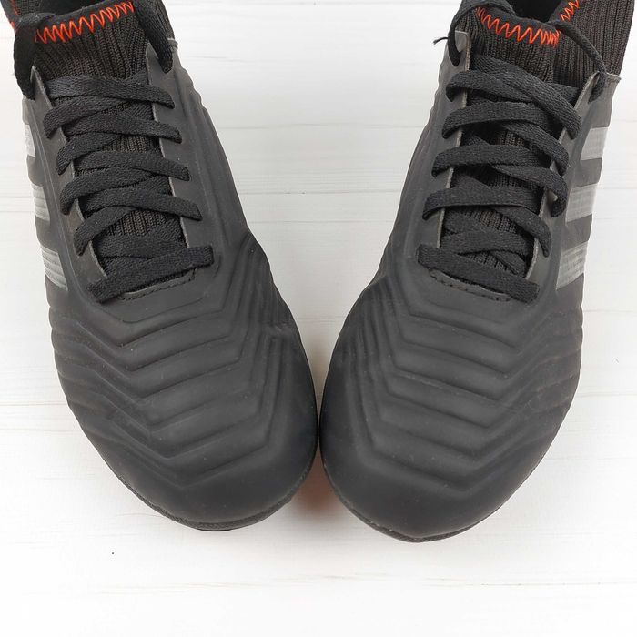 Сороконожки Adidas Predator Tango р.35,5