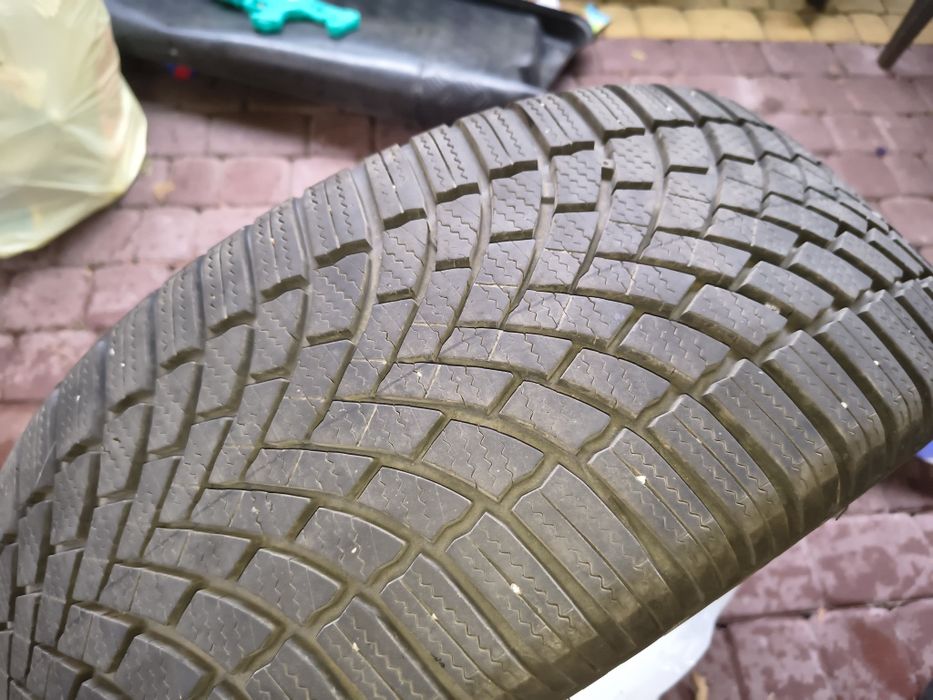 Opony 235x55 r17 Bridgestone Blizzak