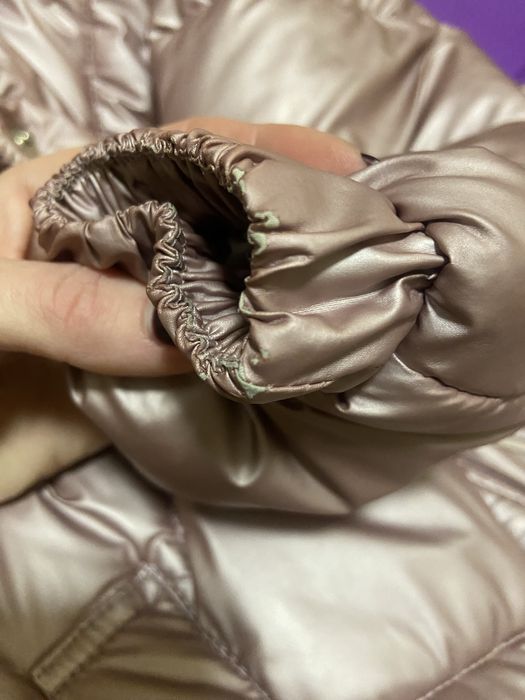 Зимове пальто для дівчинки.