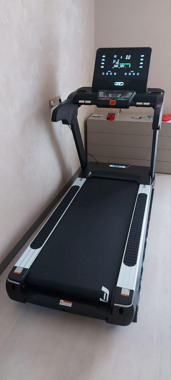 Бігова доріжка FitLogic T29 Pro