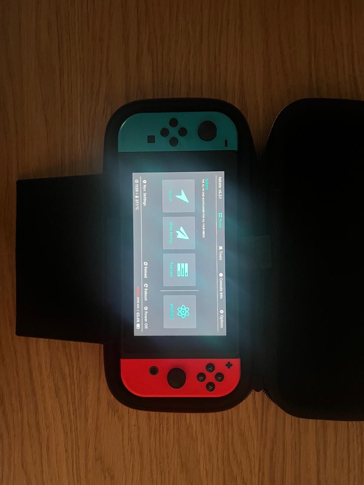Nintendo Switch desbloqueada (modchip) com todos os acessórios