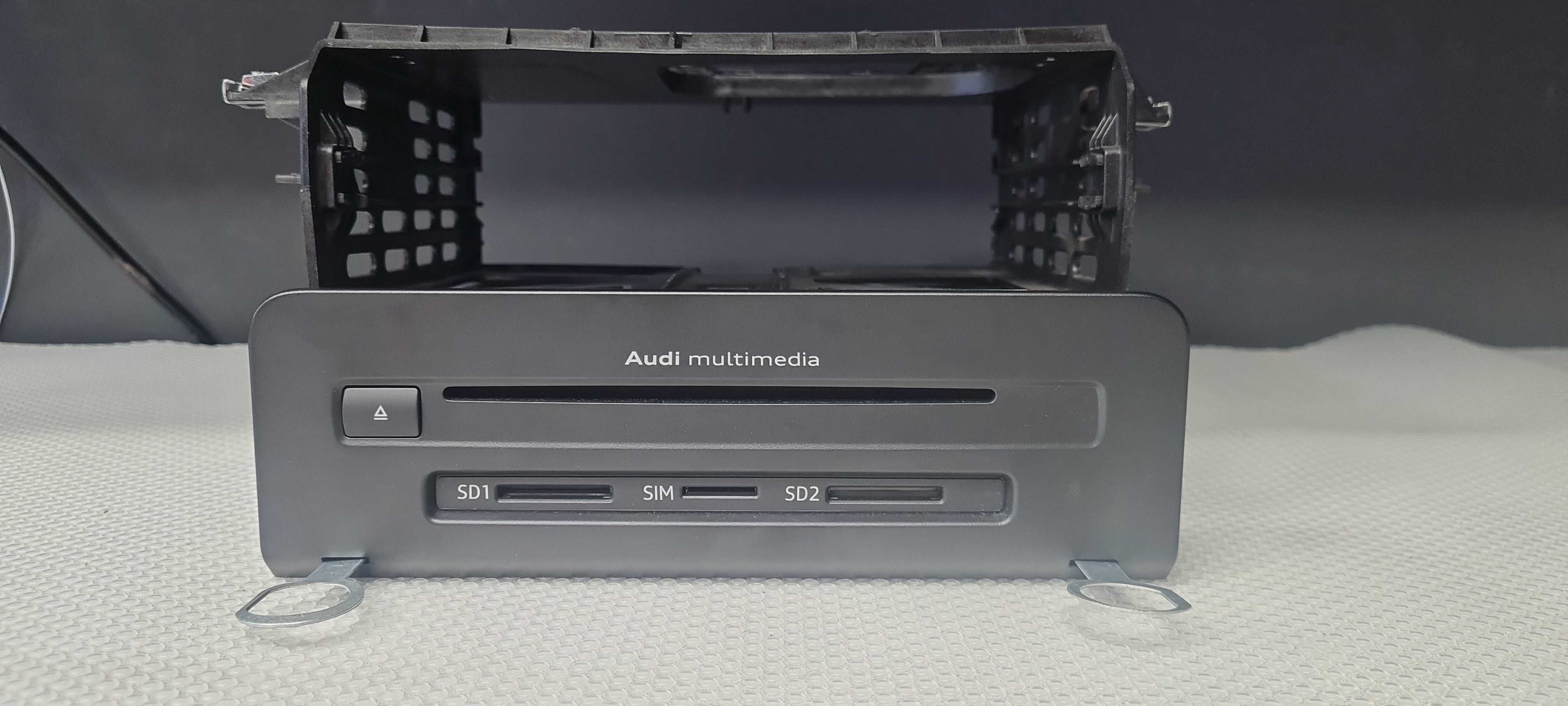 Audi A4 B9 Multimedialny czytnik nawigacji