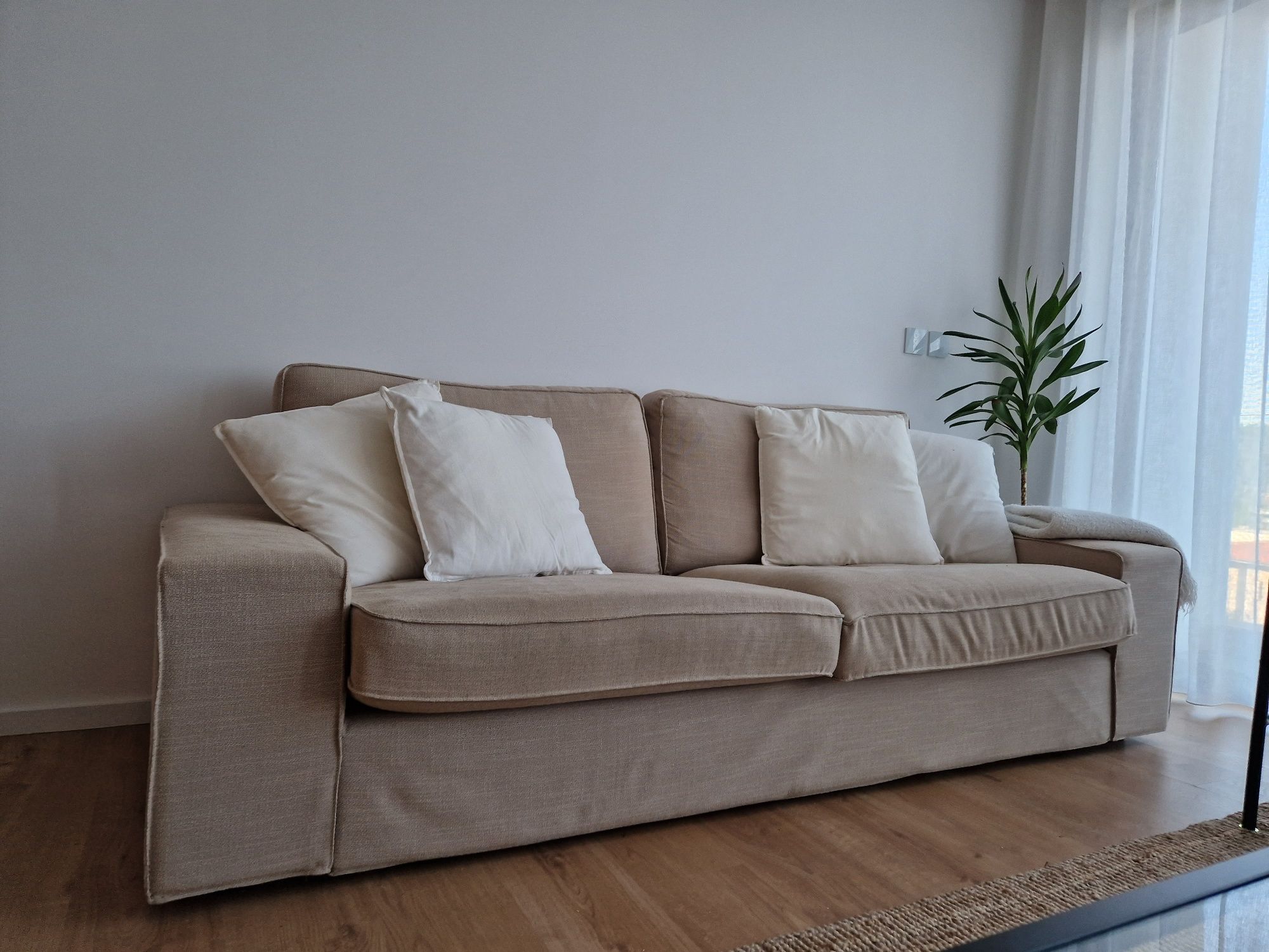 Sofa Kivik 3 lugares