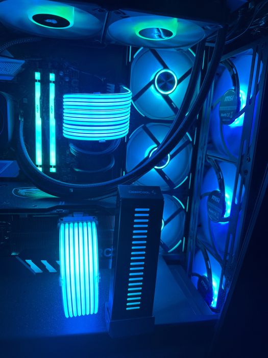Игровой компьютер i7-13700F/RTX 4090 Gaming X Trio 24GB