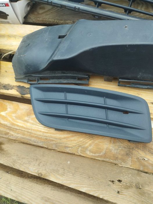 Усилитель бампера Вольво в50 2011года