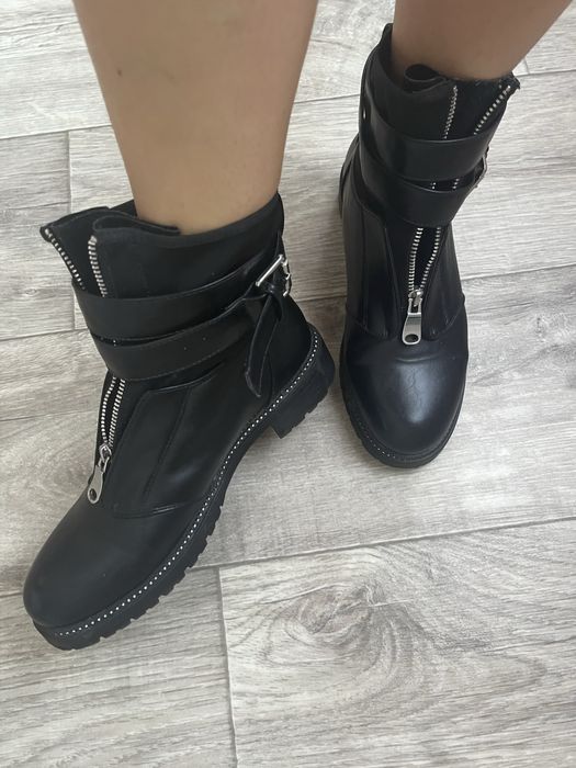 Ботинки осінь весна