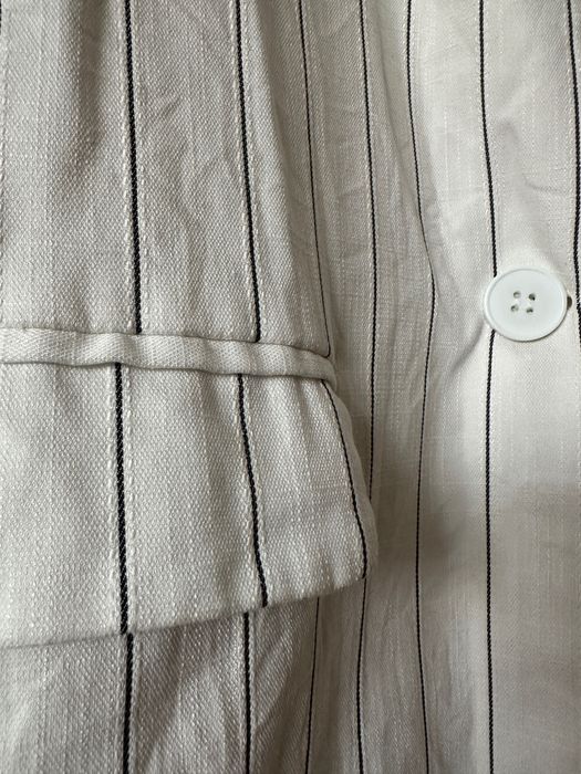 Długi żakiet marynarka prążek biały kremowy casual oversize luźny krój