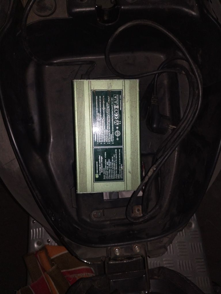 Skuter elektryczny Retro styl