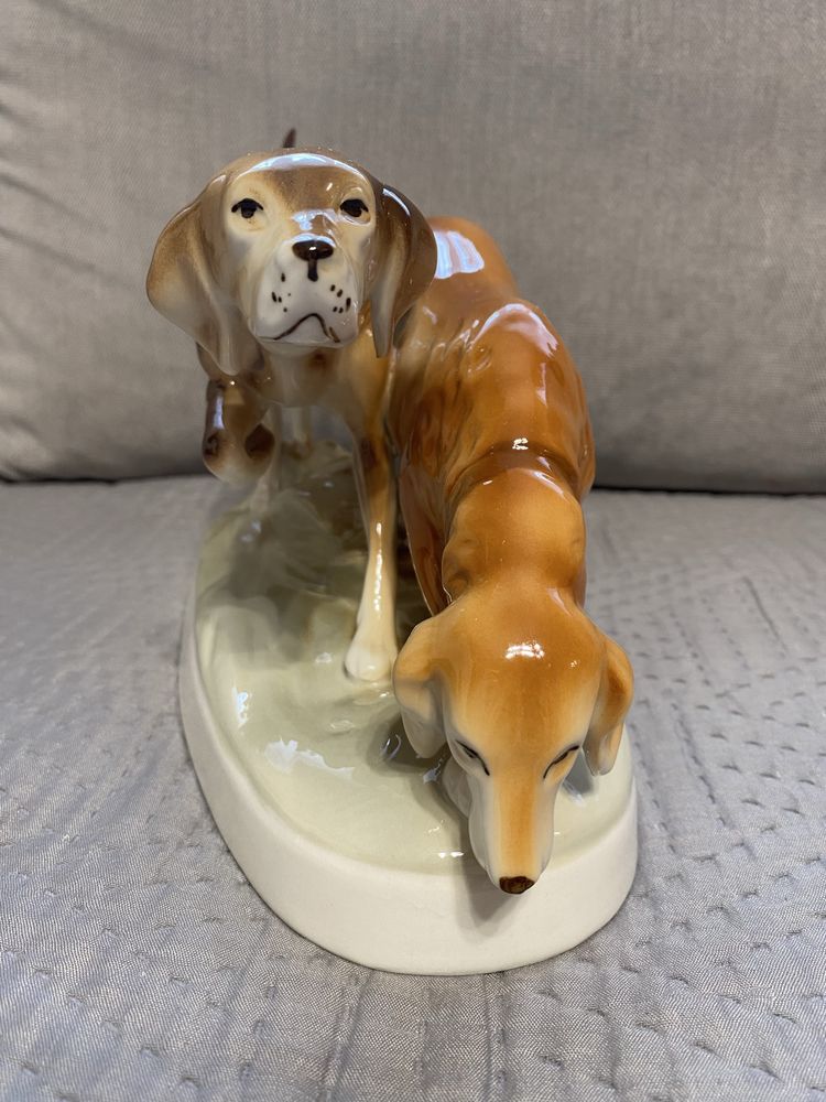Porcelanowa figurka psów Royal Dux