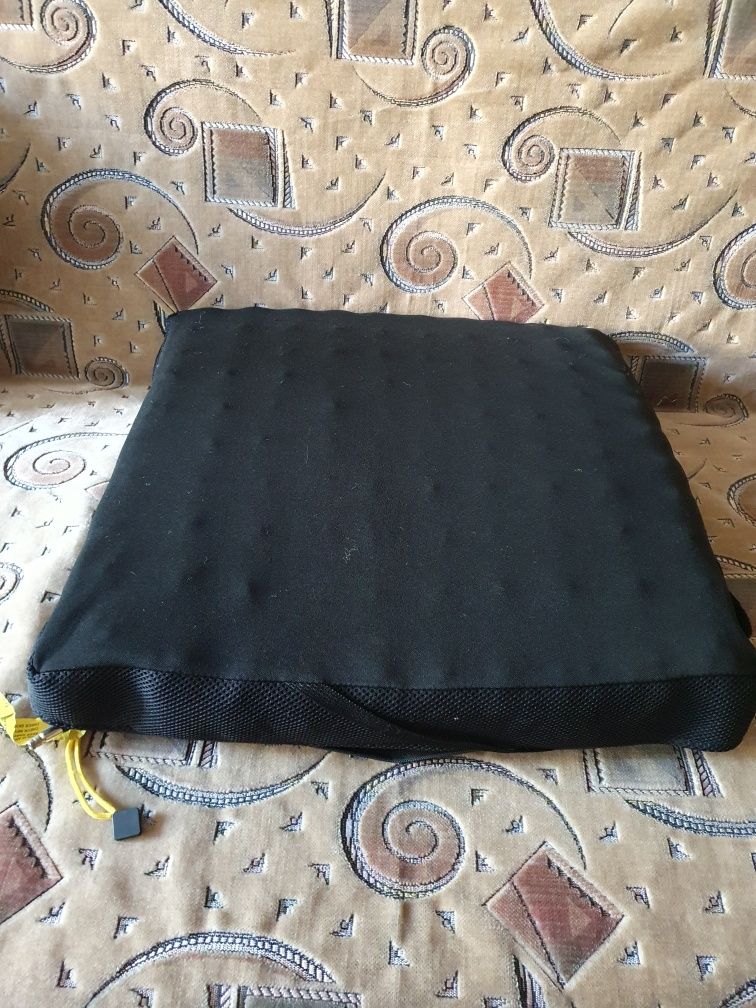 Противопролежневі подушки Roho високий  профіль 10,5 см,ширина в описі