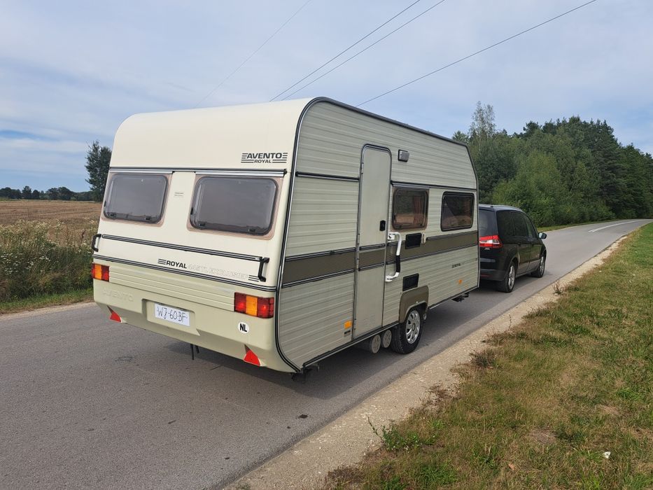 Przyczepa kempingowa AVENTO ROYAL Exlusive Moover Przedsionek Idealna