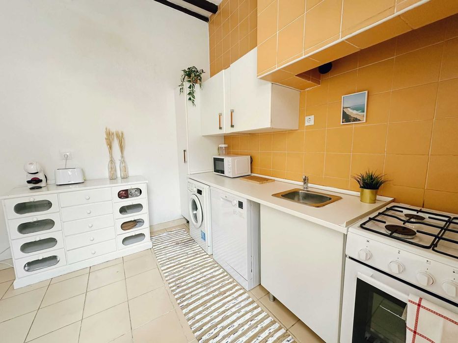 Quarto solteiro ou casal Costa Caparica sem caução