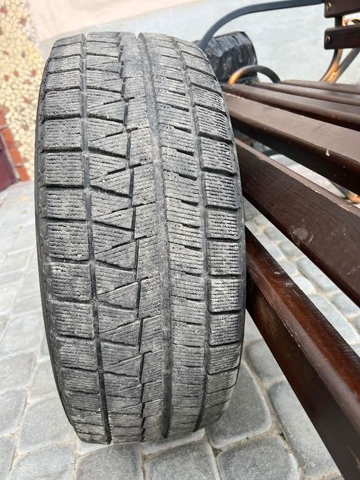 Зимня резина Bridgestone Blizzak Revo GZ 205/55/r16 виробництво Японія