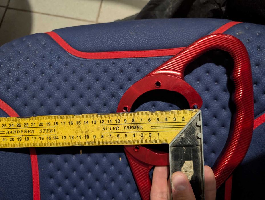 Накладка для заднього пасажира на бак