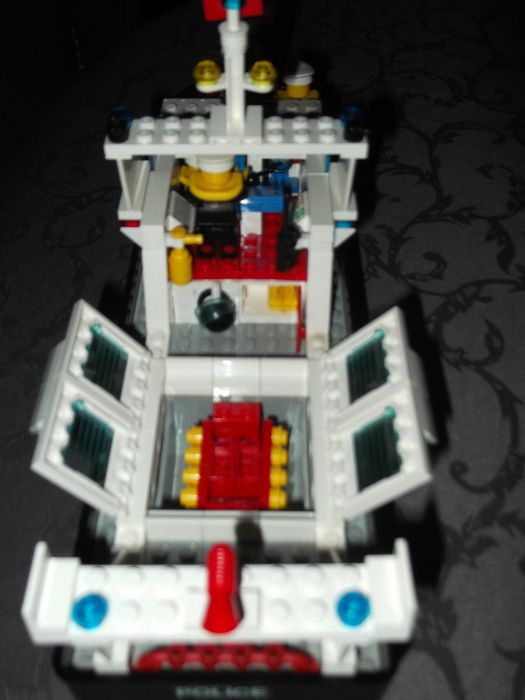 Barco patrulha da policia da Lego com upgrades!