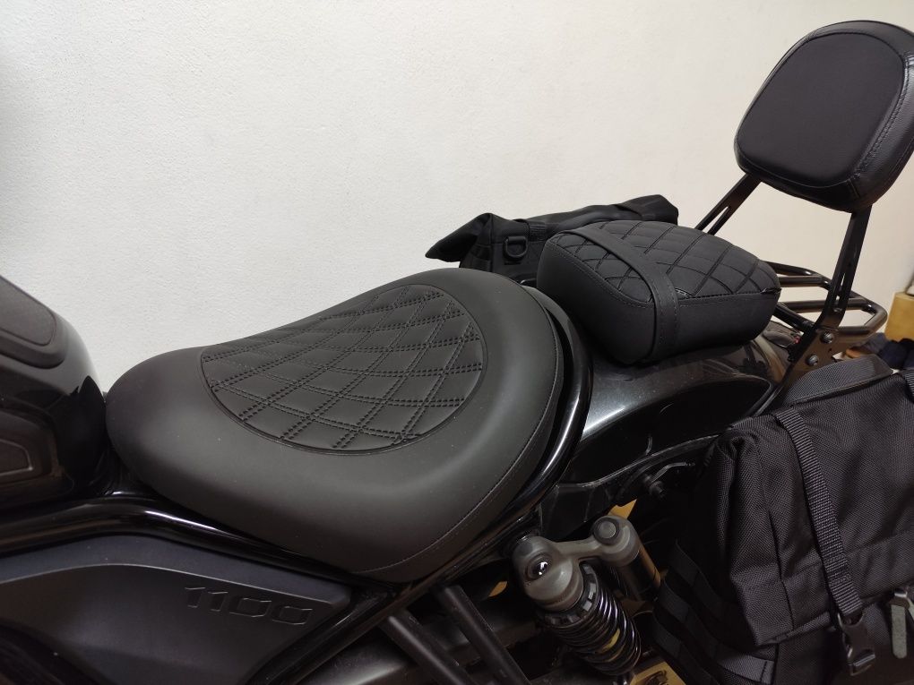Bancos confortáveis c/ espuma Honda Rebel 1100 de 2024