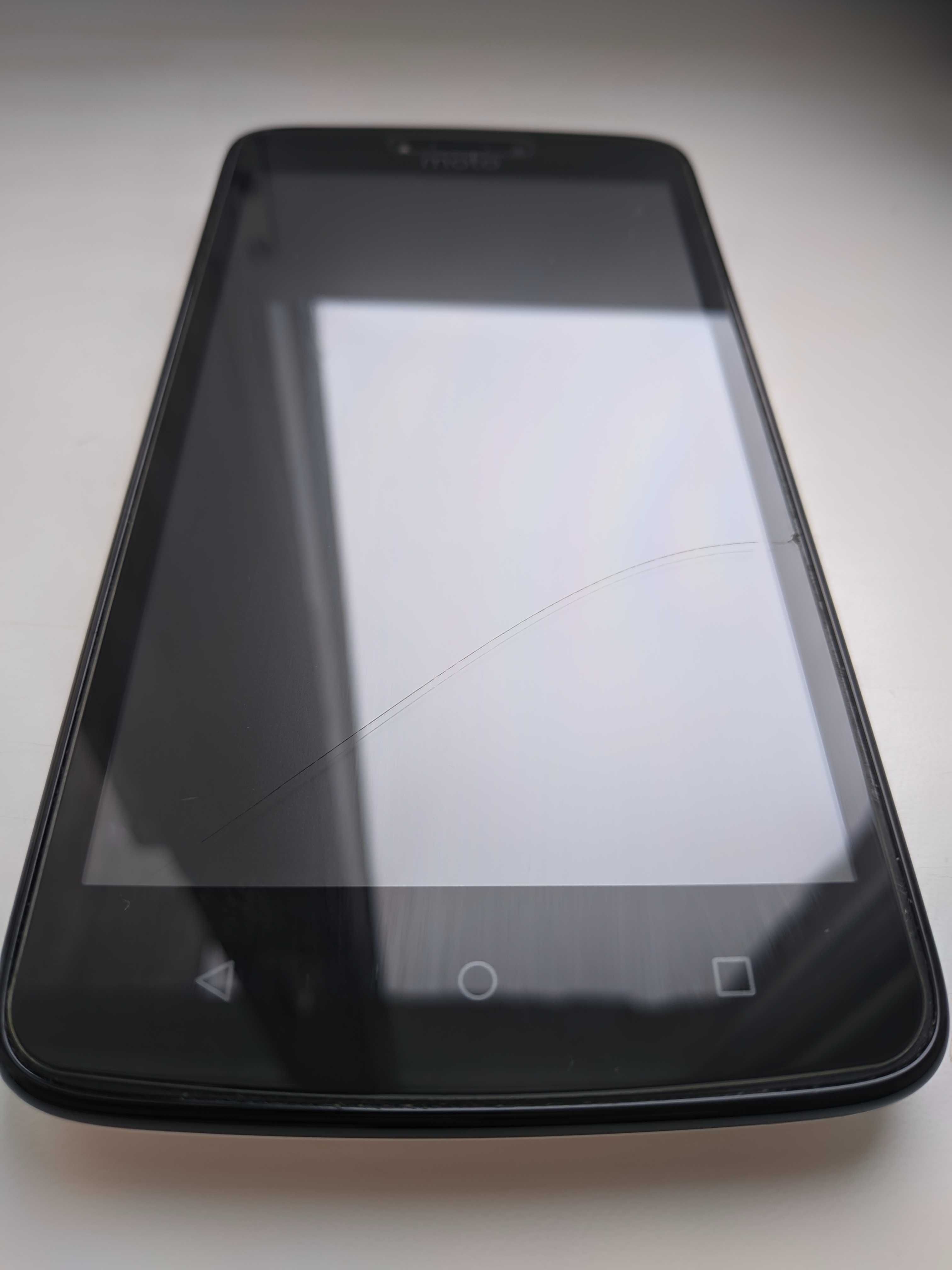 Мобильный телефон Motorola Moto C (XT1750) White Смартфон