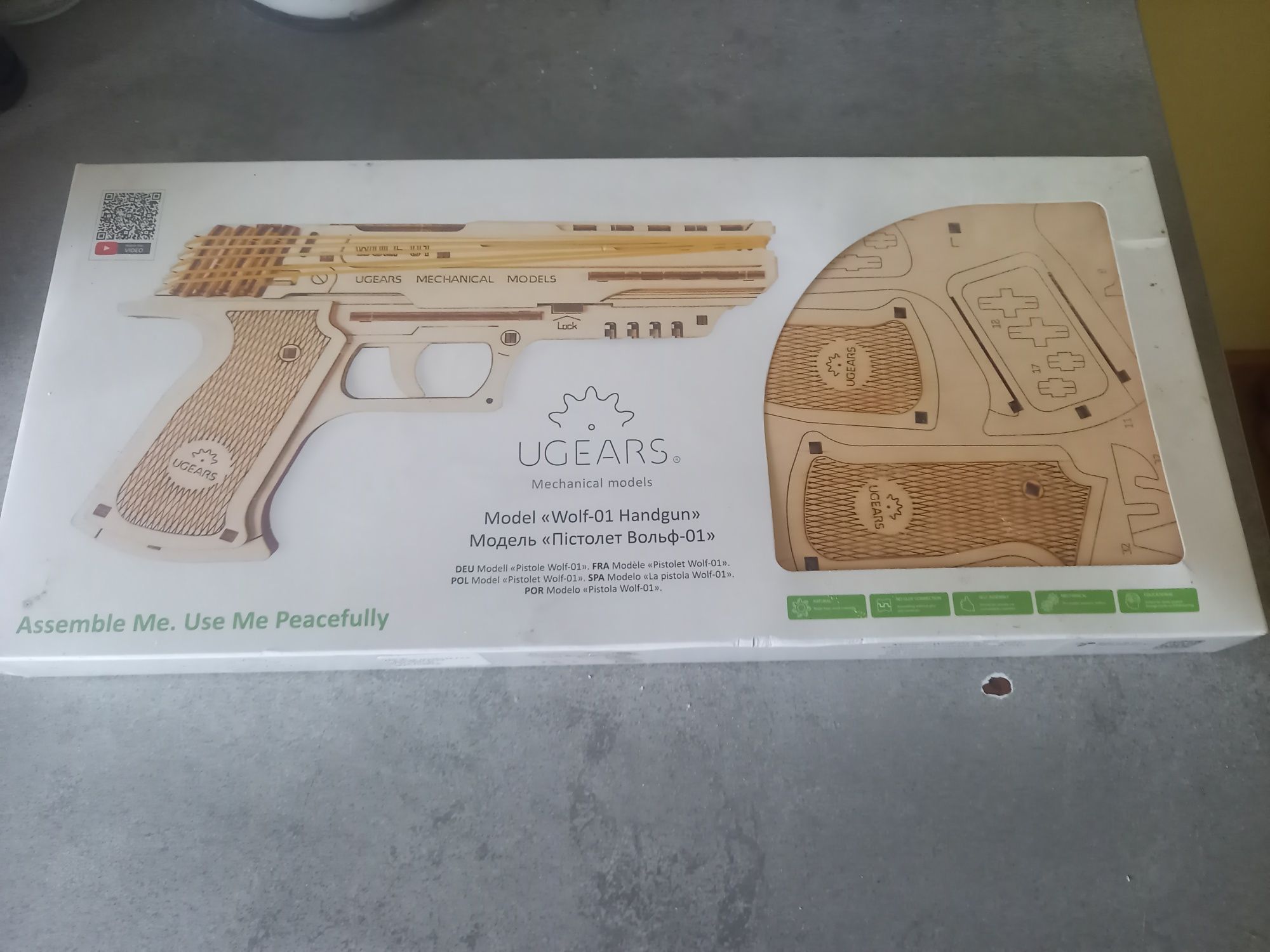 Drewniany pistolet kekcjonerski do samodzielnego montażu