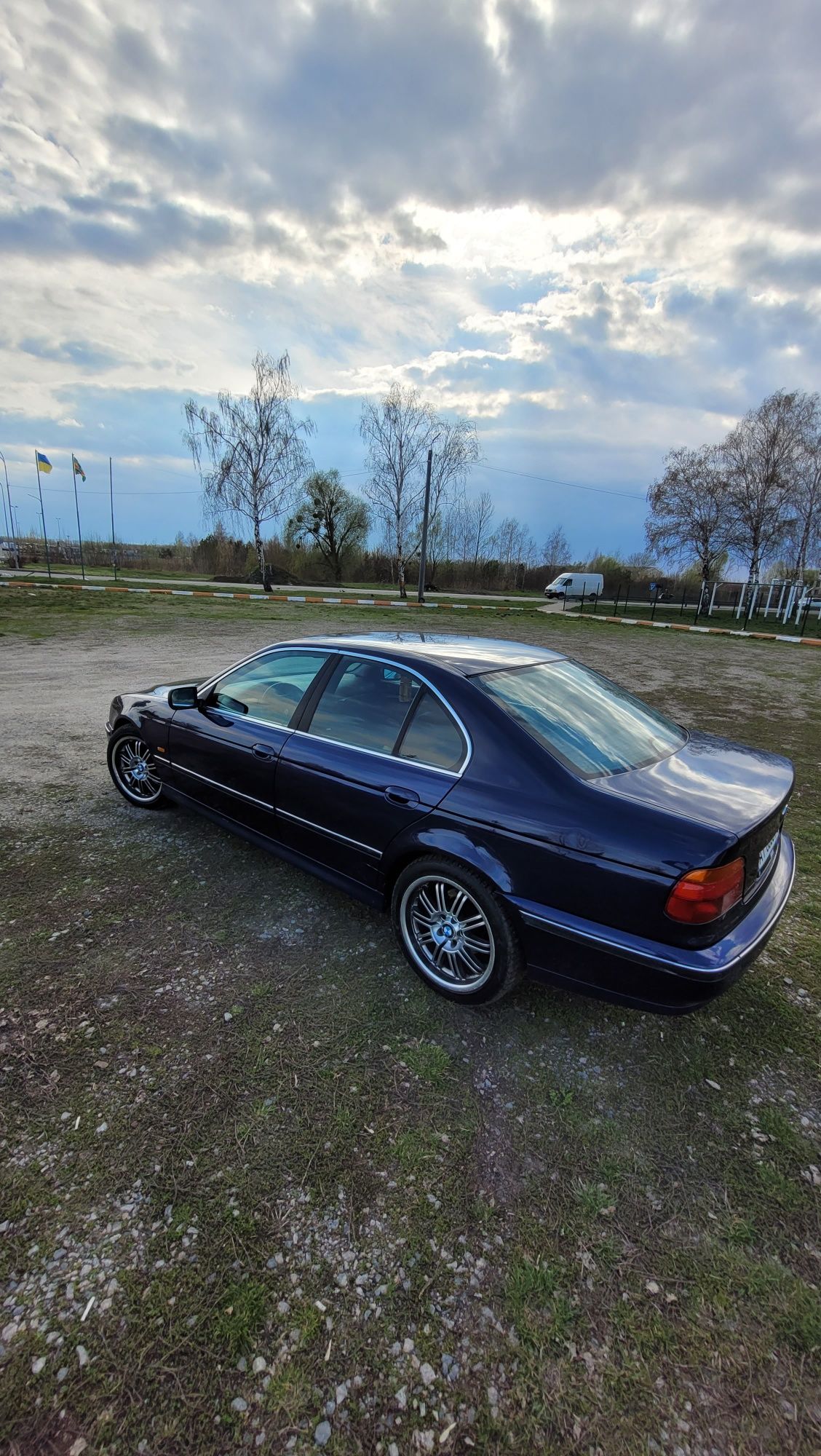 BMW  E39  2.8  Газ/Бензин