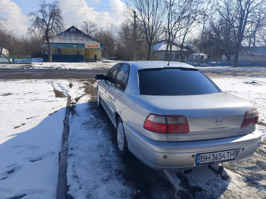 Опель омега б  супер стан