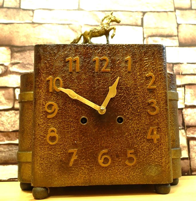 Stary, niespotykany ,zegar kominkowy-gabinetowy H.A.U