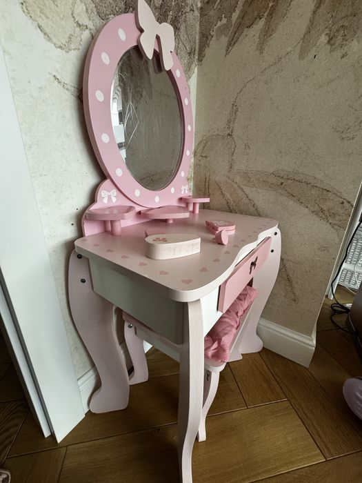 Toaletka dziecieca, drewniana