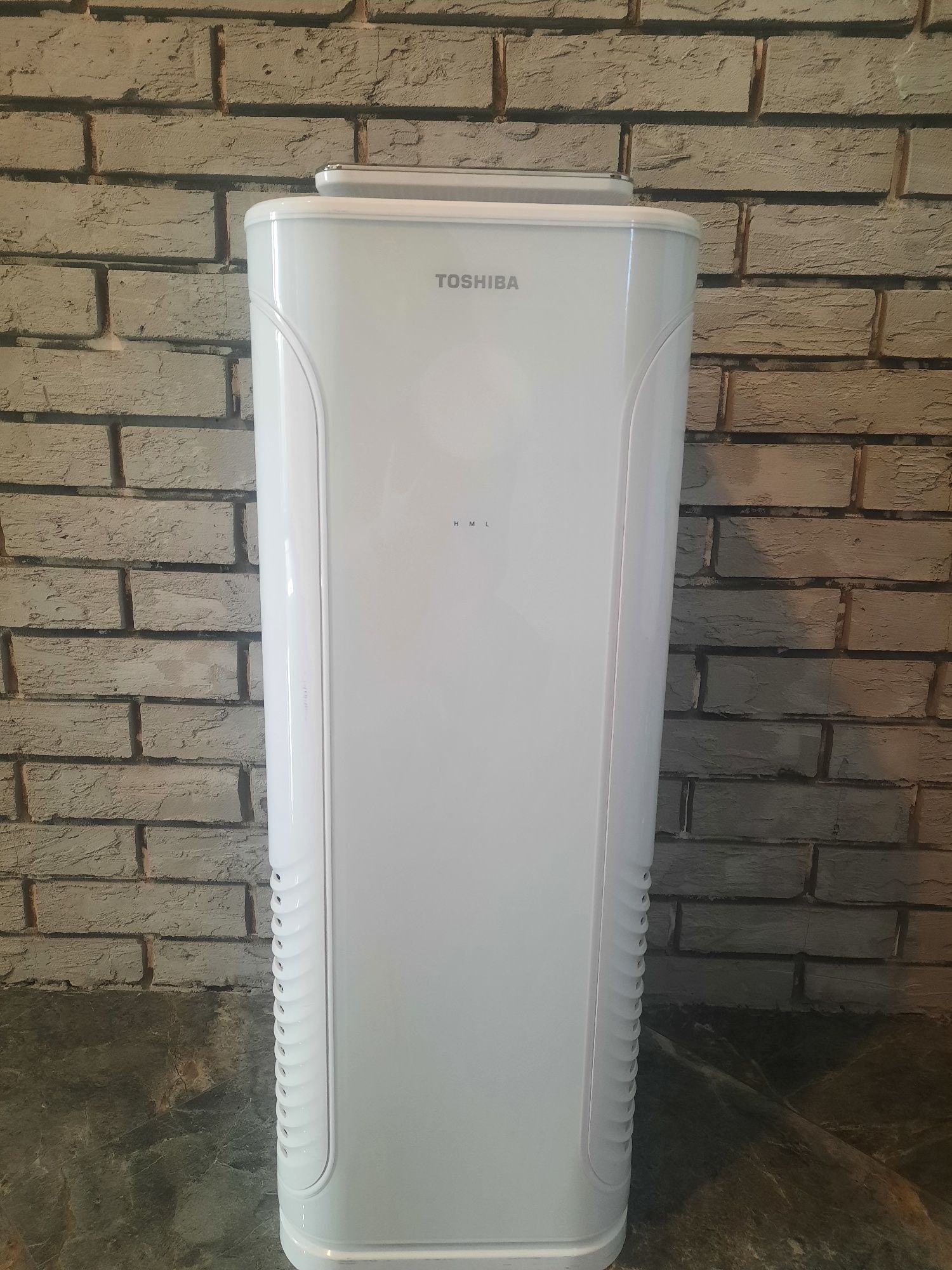 Очищувач повітря Toshiba CAF-X83XPL