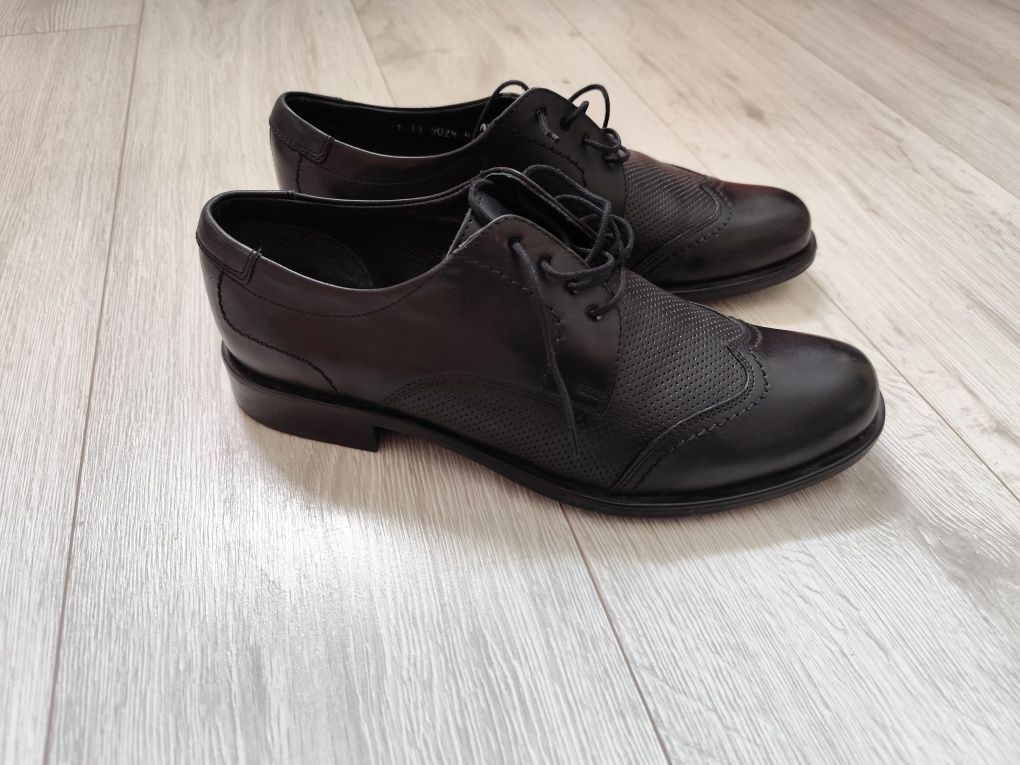 Buty męskie Wojas czarne 27,5 cm wizytowe nowe