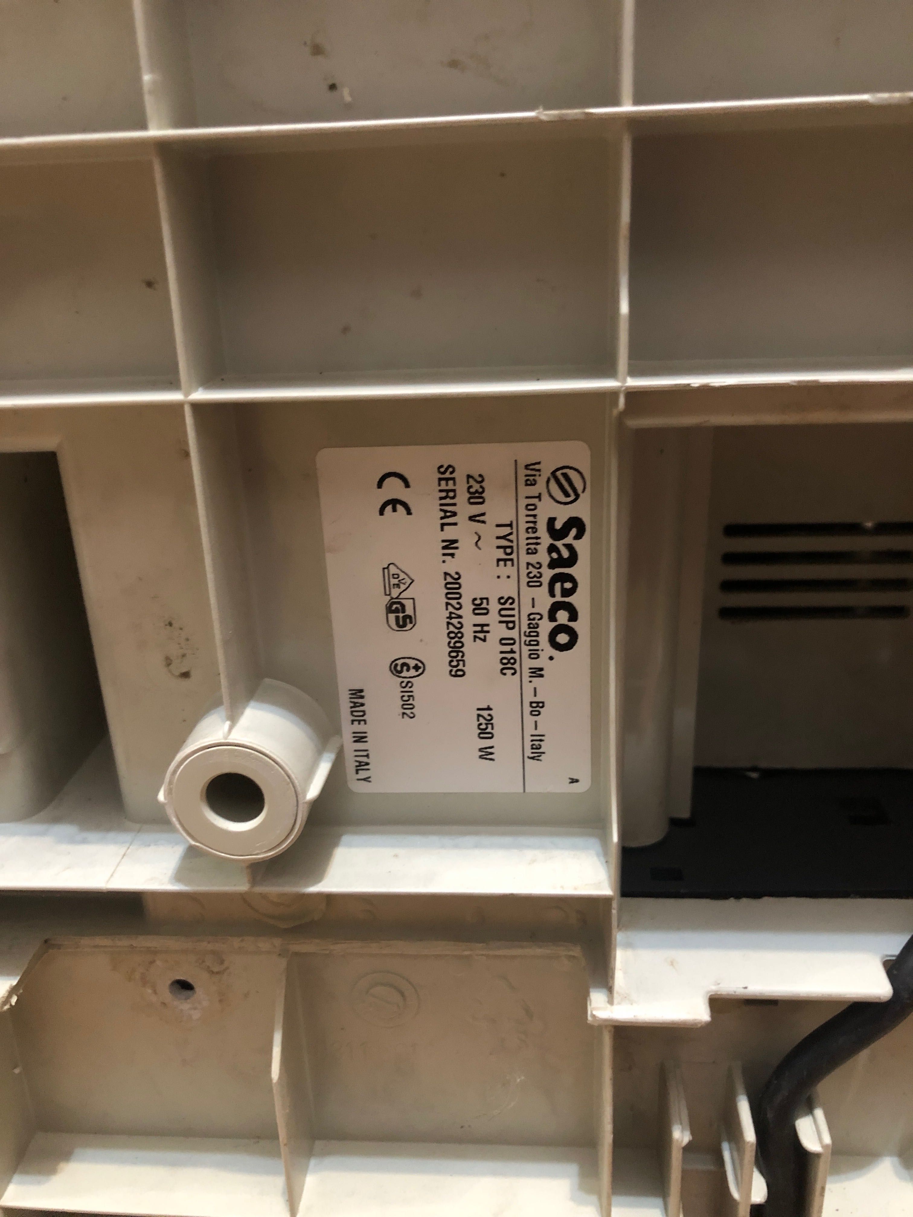 Кавоварка saeco via torretta 230  SUP 018C