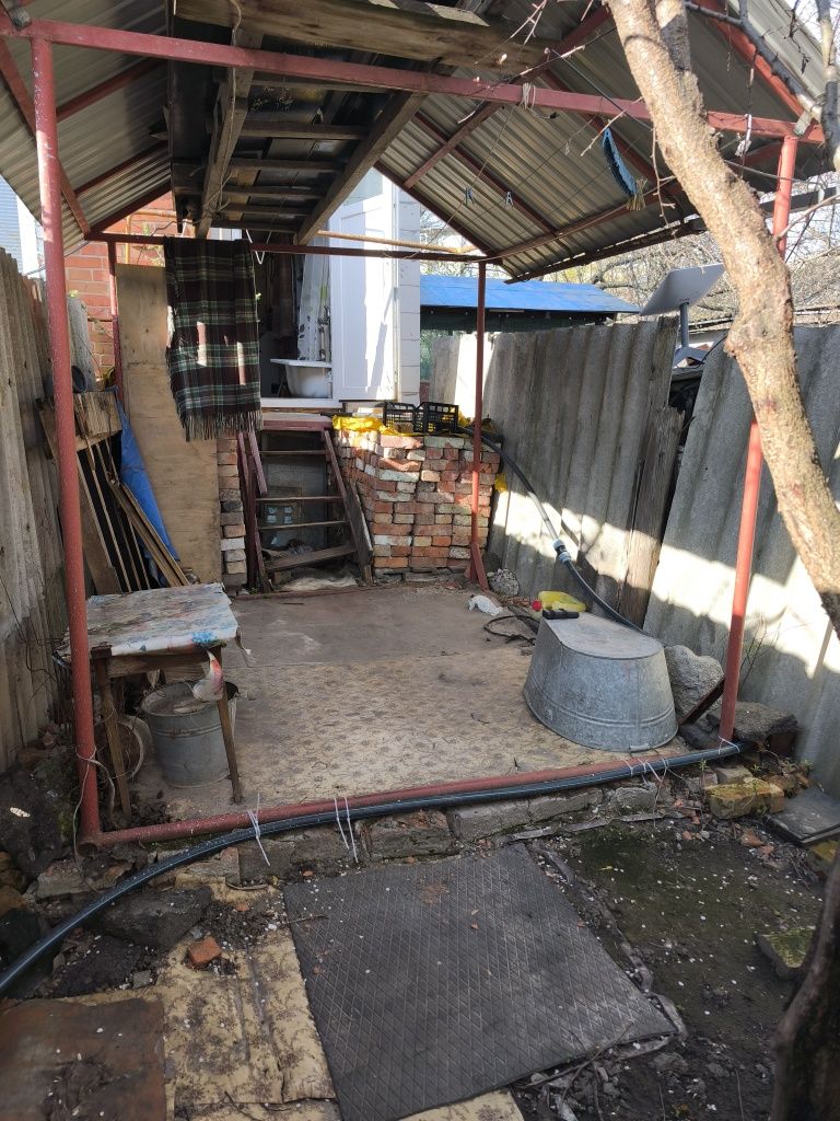 Продам частину будинку р- н СКД