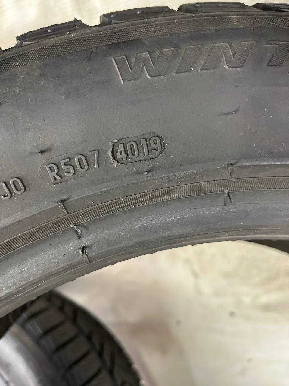 215/55/17 R17 Pirelli Sottozero 3 Winter 98H 4шт Зимова шина б/в 6+мм