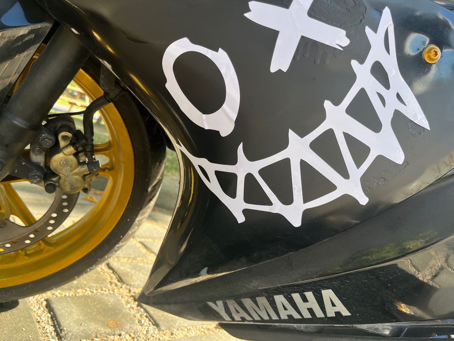 Yamaha YZF - R125