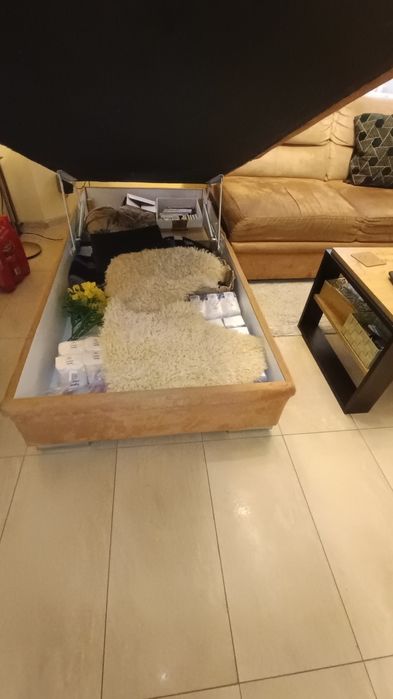 Sofa narożna z funkcją spania