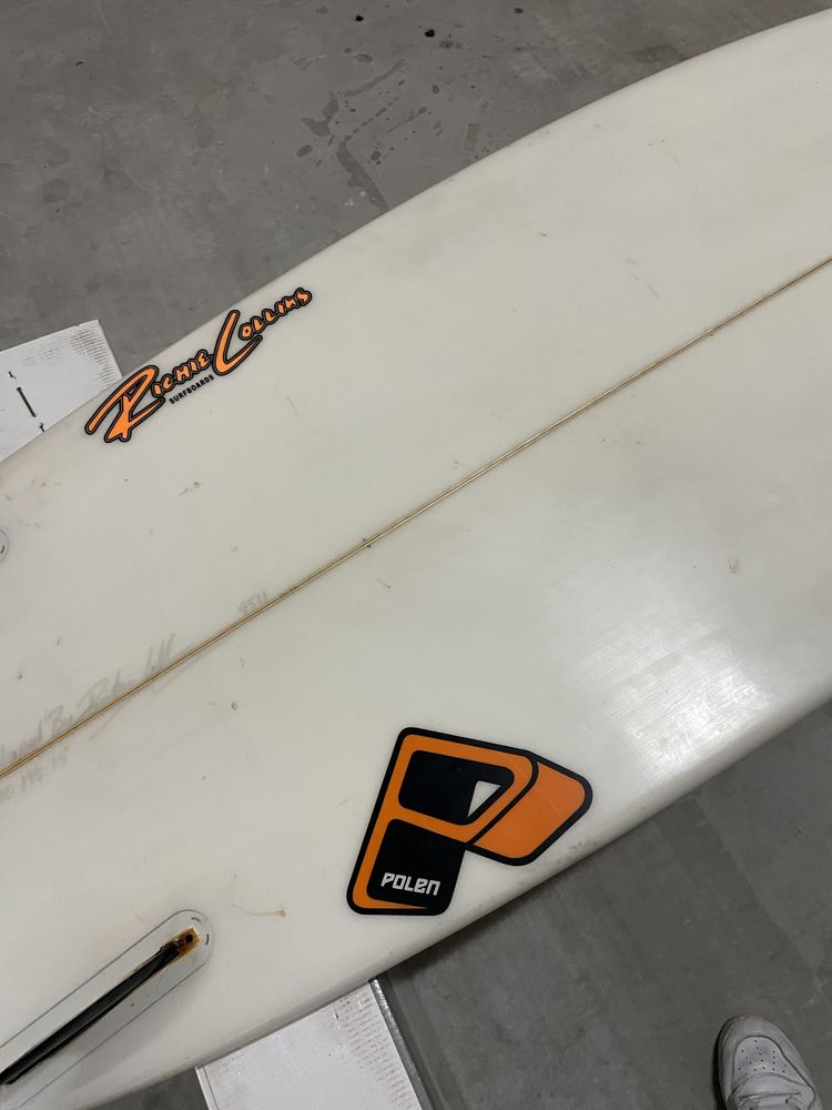 Vendo prancha de surf polen 5’10