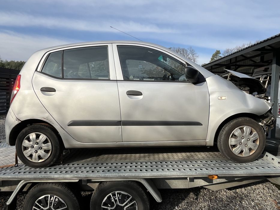 Hyundai i10 2009r 1.1 benz  49kw po wypadku Transport