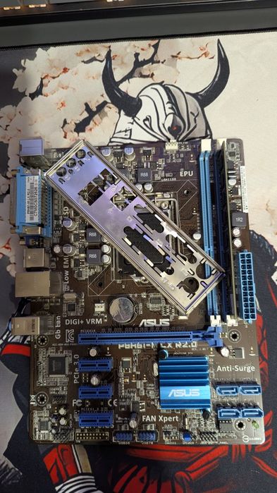 Продам материнскую плату asus p8h61-mlx r2.0 и оператив возможен торг