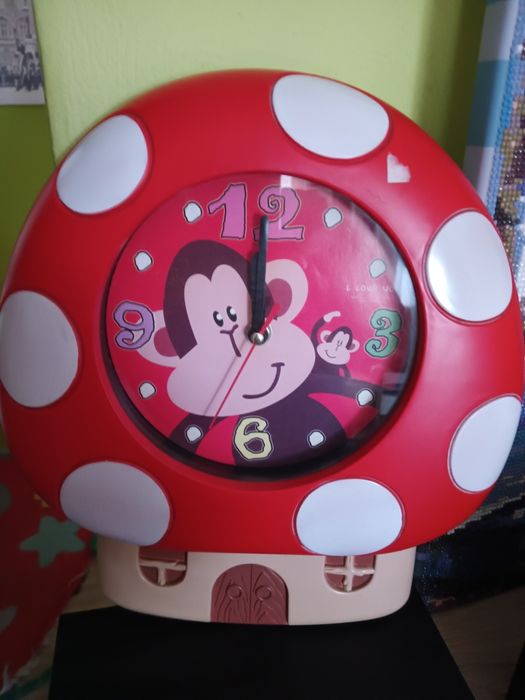 Oddaje za coś słodkiego zegar