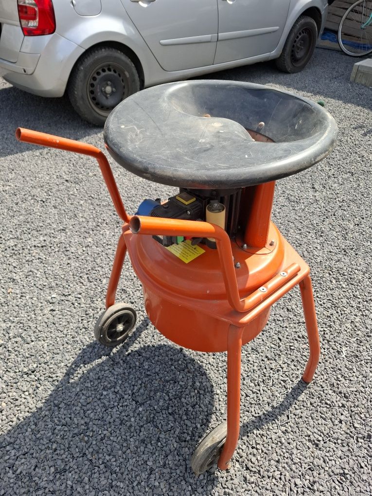 Rozdrabniacz do gałęzi Lescha 2,0kW