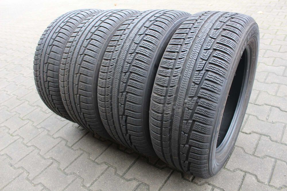 Opony zimowe 235/55/17 Nokian WR A3