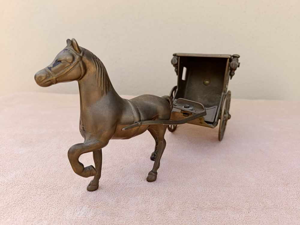 Cavalo com Carruagem em Bronze