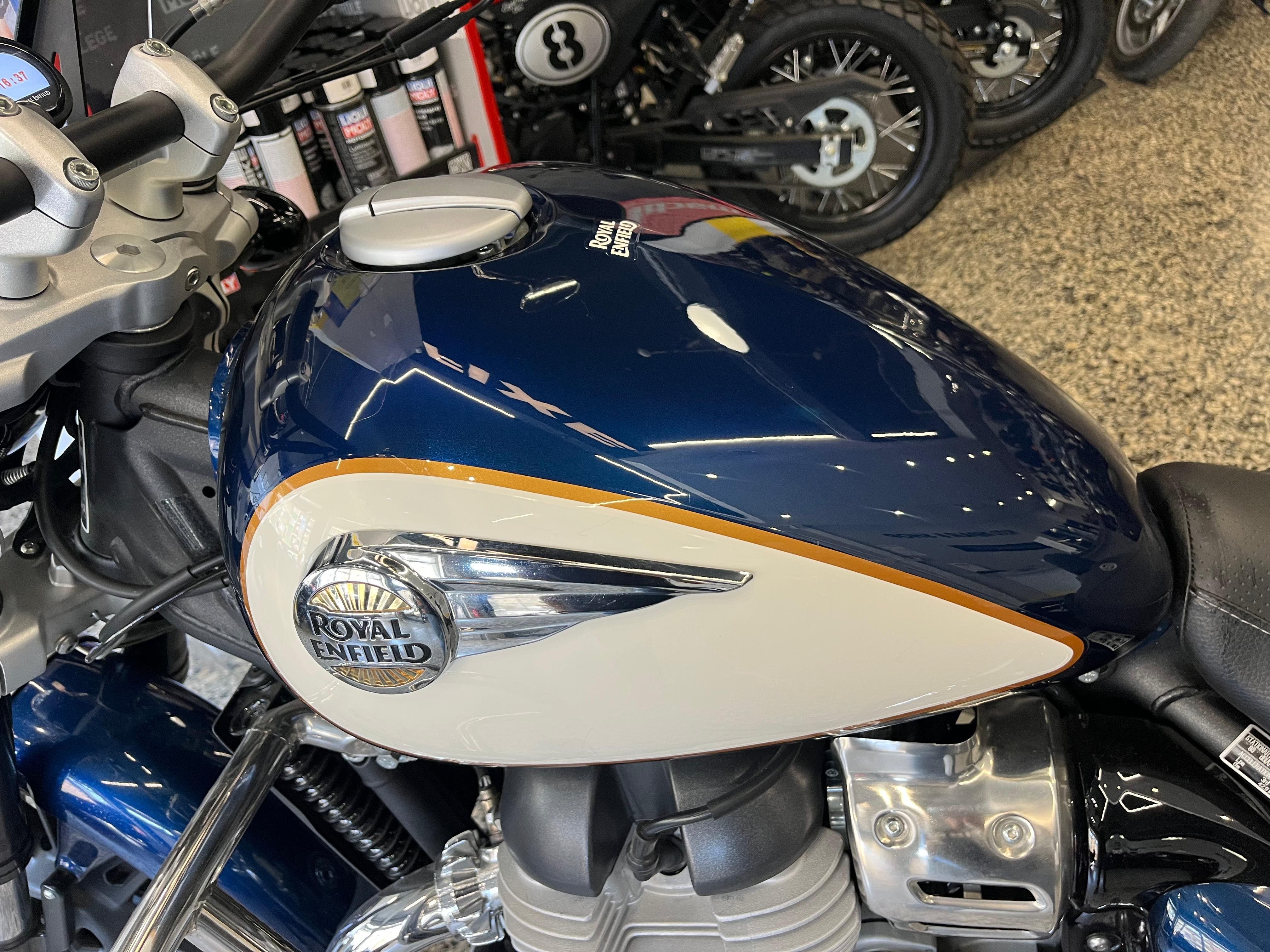 Royal Enfield Super Meteor 650 Grand Tourer 600 Kms Como Nova