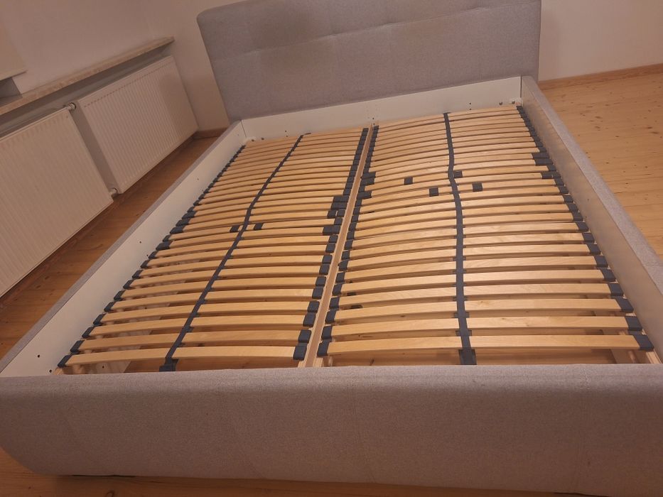 Łóżko tapicerowane 160x200  BRW ze stelażami