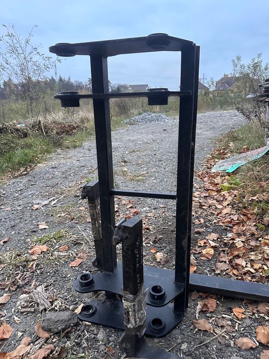 Вила на Jcb cx3 нові