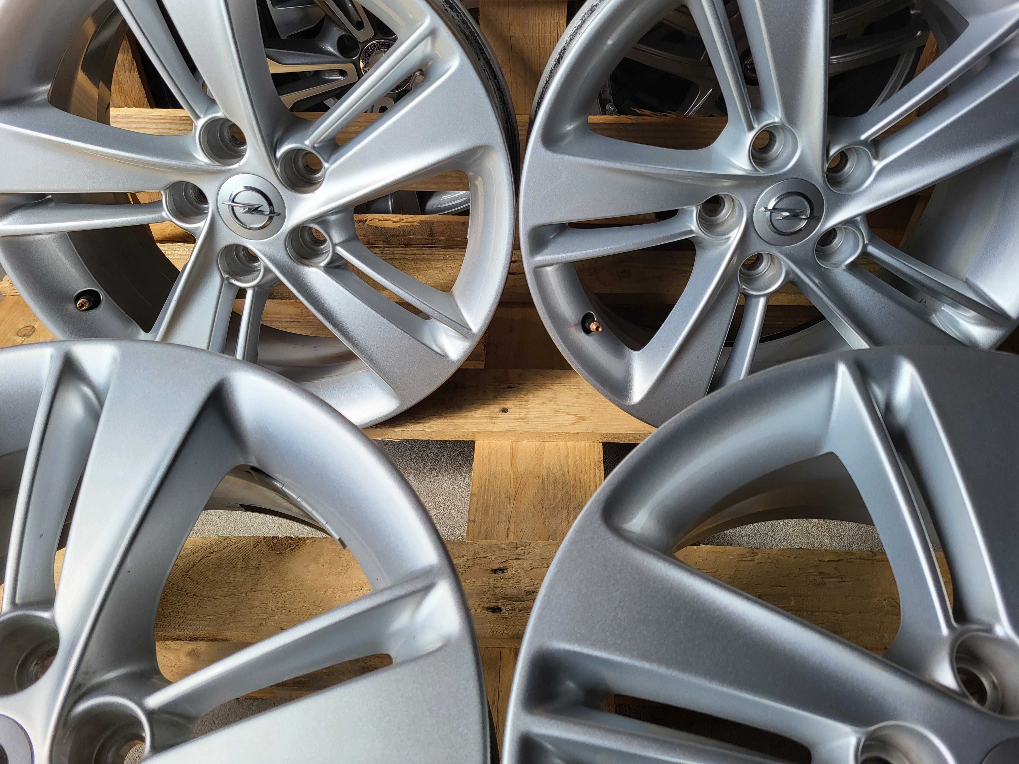 [698] Felgi aluminiowe 17 Cali 5x115 Opel Oryginal INSIGNIA B ASTRA