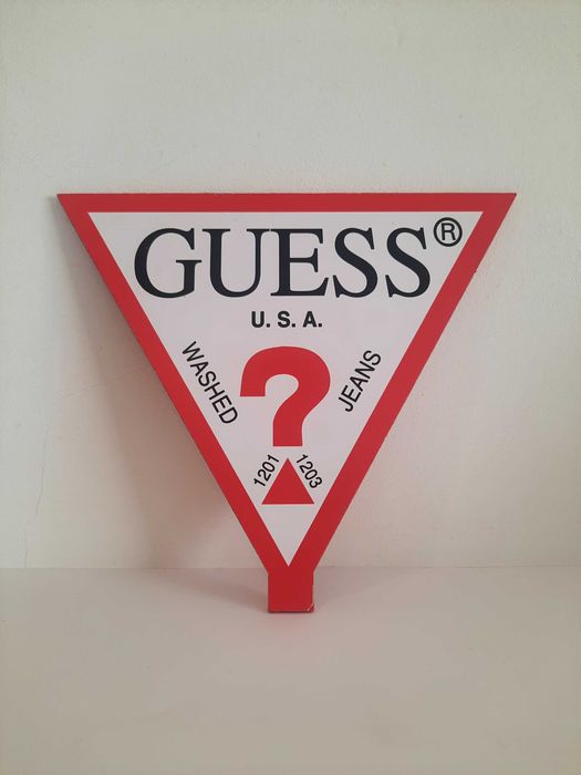 Reclame Publicitário Guess