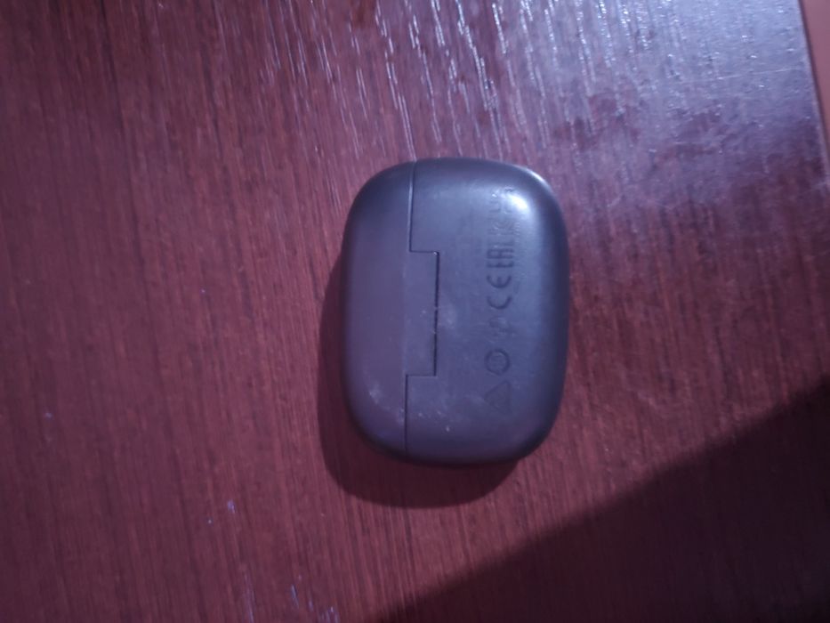 продам або обміняю навушники JBL